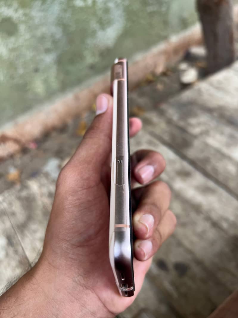 Google Pixel 8 1