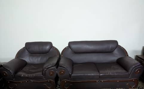 Selling sofa set in least possible price