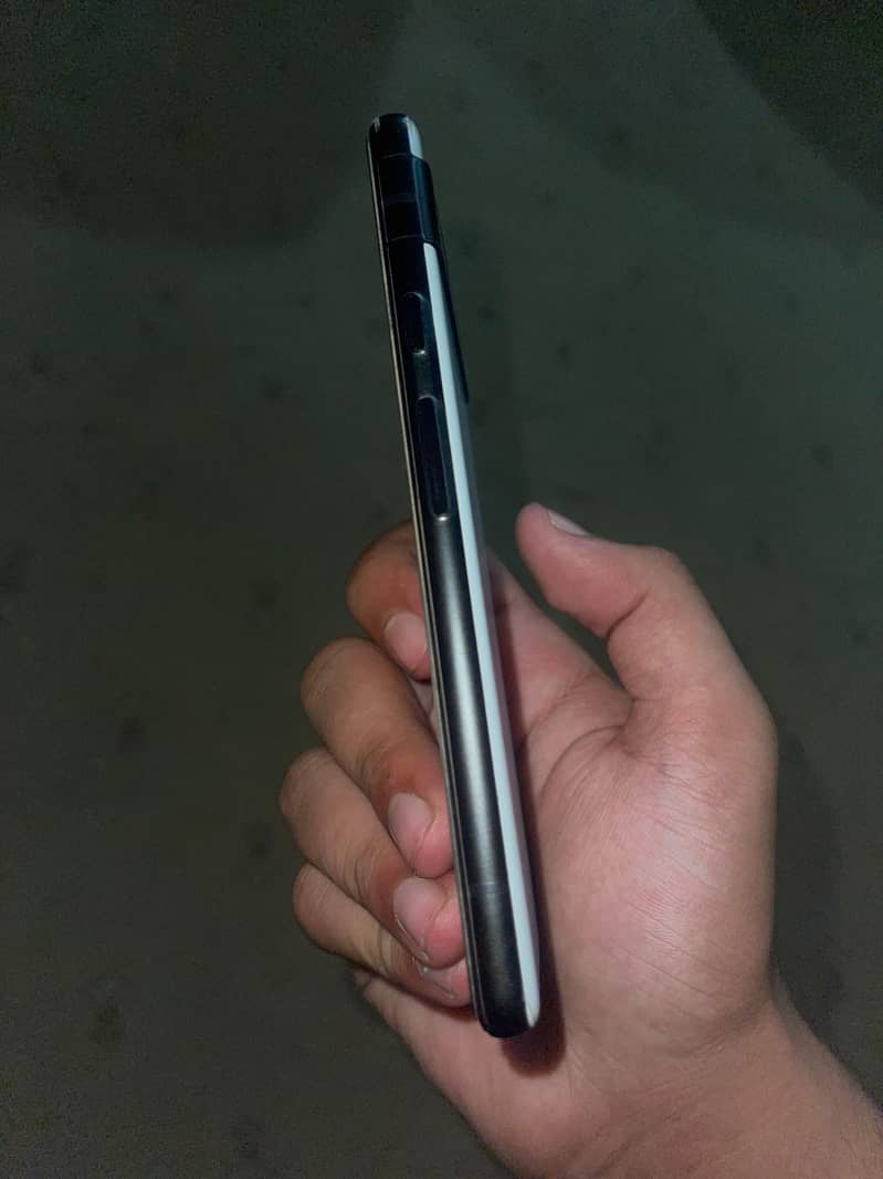 Google Pixel 6a 4