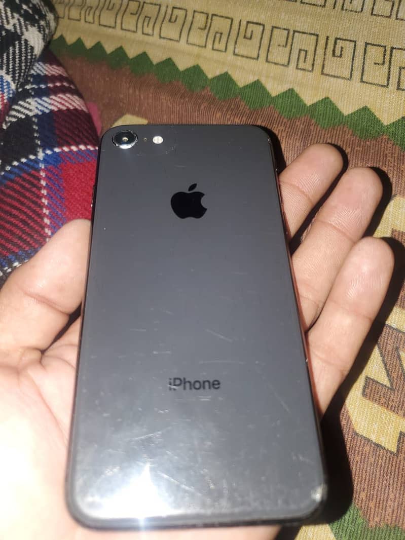 Apple iPhone 8 2