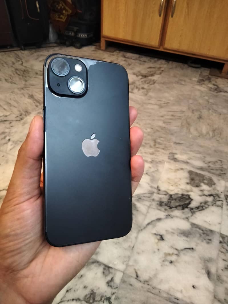 Apple iPhone 13 5