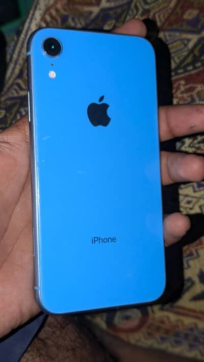 Apple iPhone XR