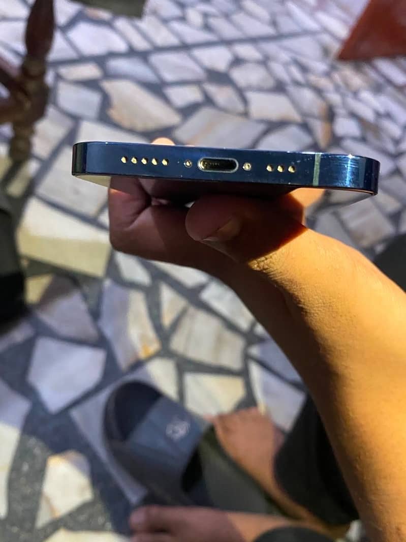 Apple iPhone 12 Pro 3