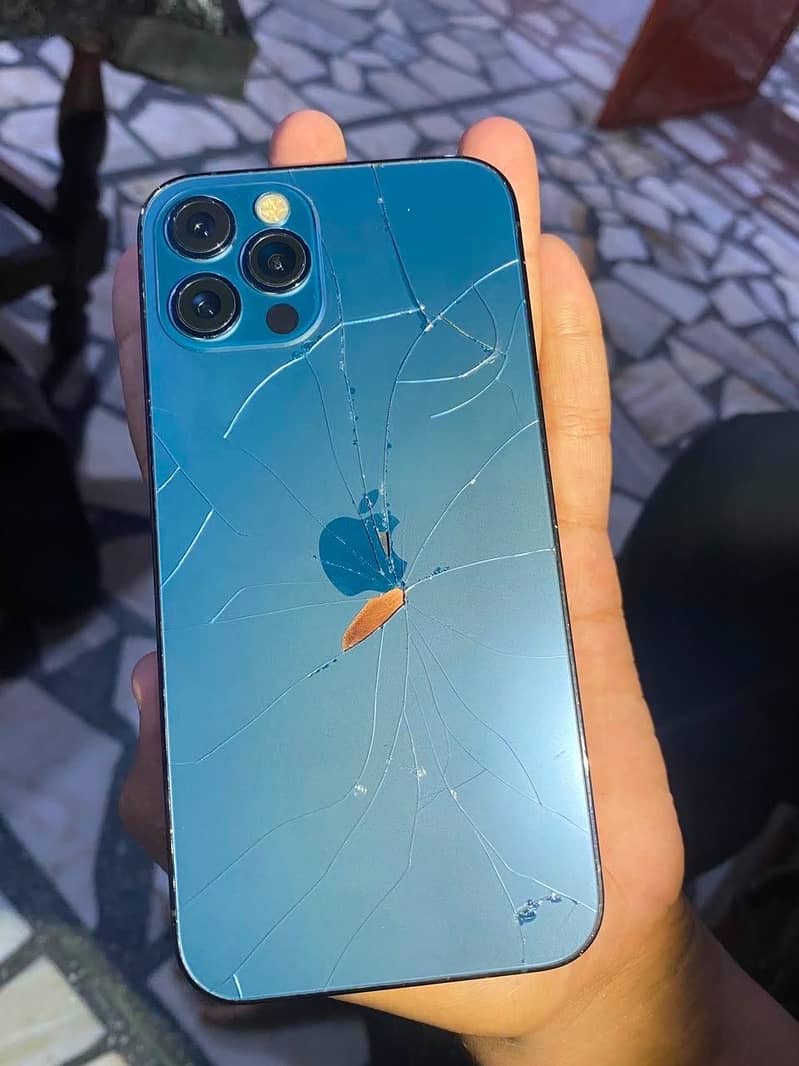 Apple iPhone 12 Pro 6