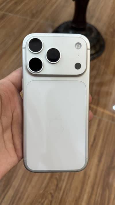 Apple iPhone 17 Pro Jv