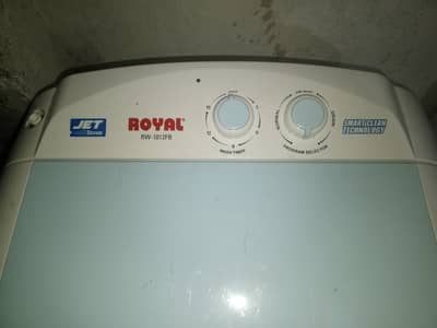 Royal fans