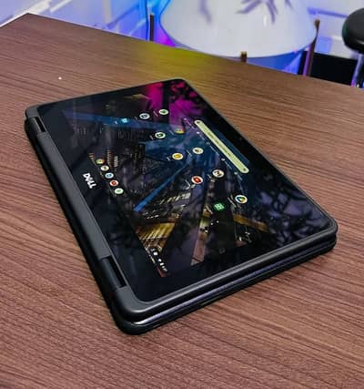 Dell 5190 2 in 1 Chromebook (4/32 GB, touch, 360° rotatable).