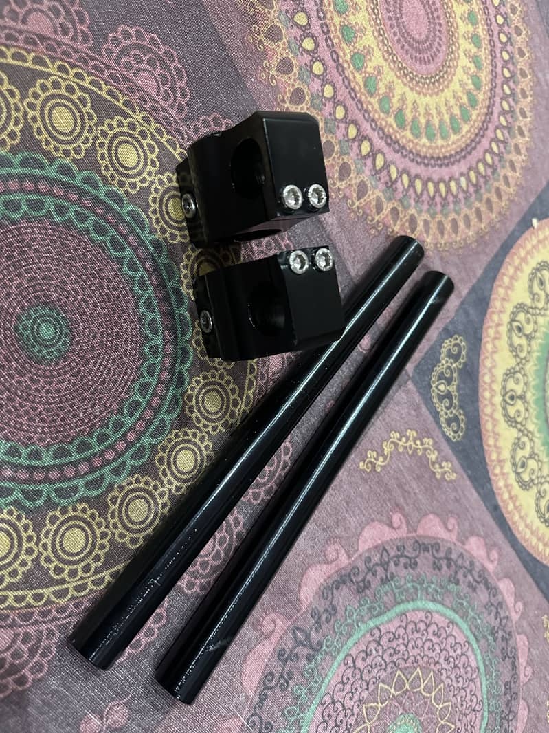 Universal handle 2 piece 1