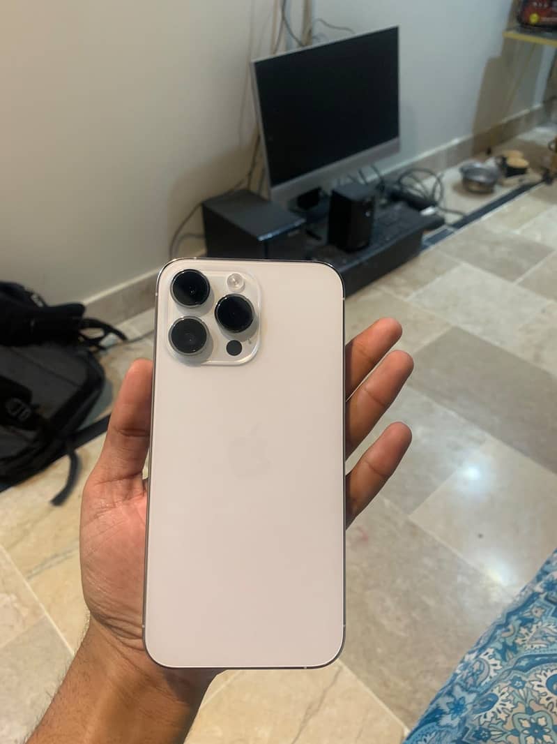 Apple iPhone 14 Pro Max 2