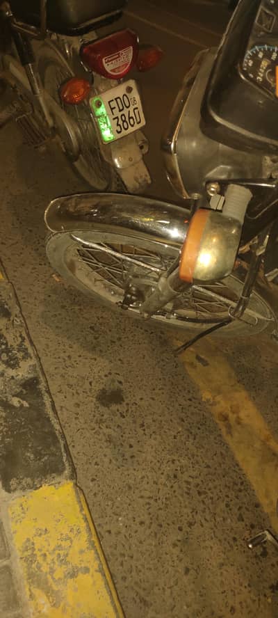 honda 125 2023 modl blak coler