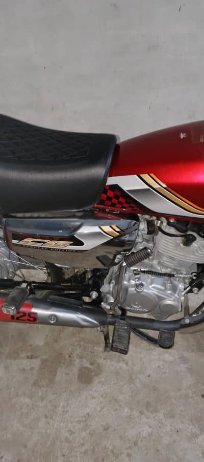 Honda 125 silver self starr
