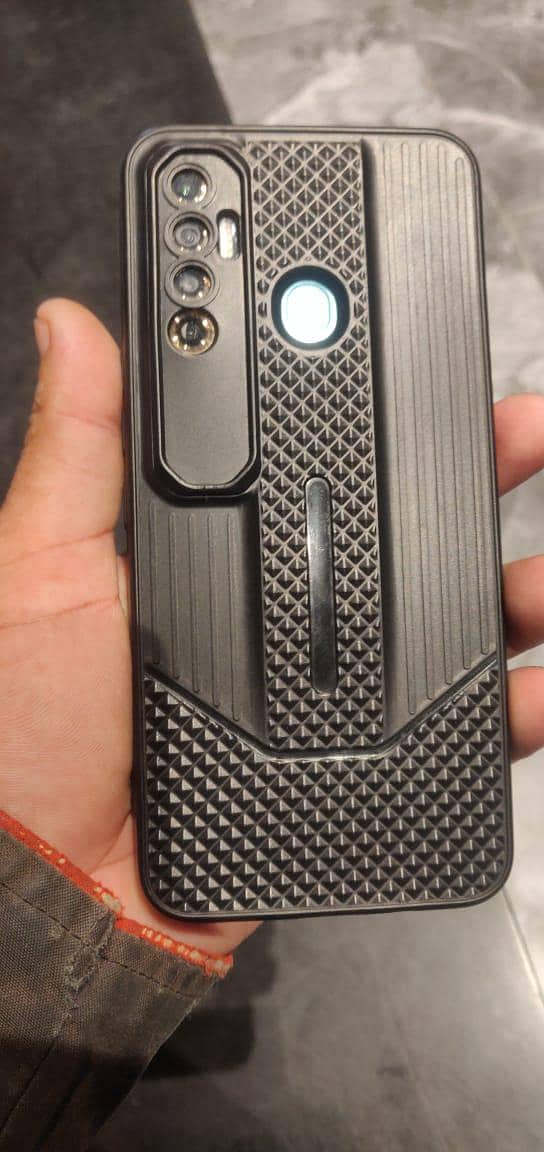 Tecno CAMON 17P 8