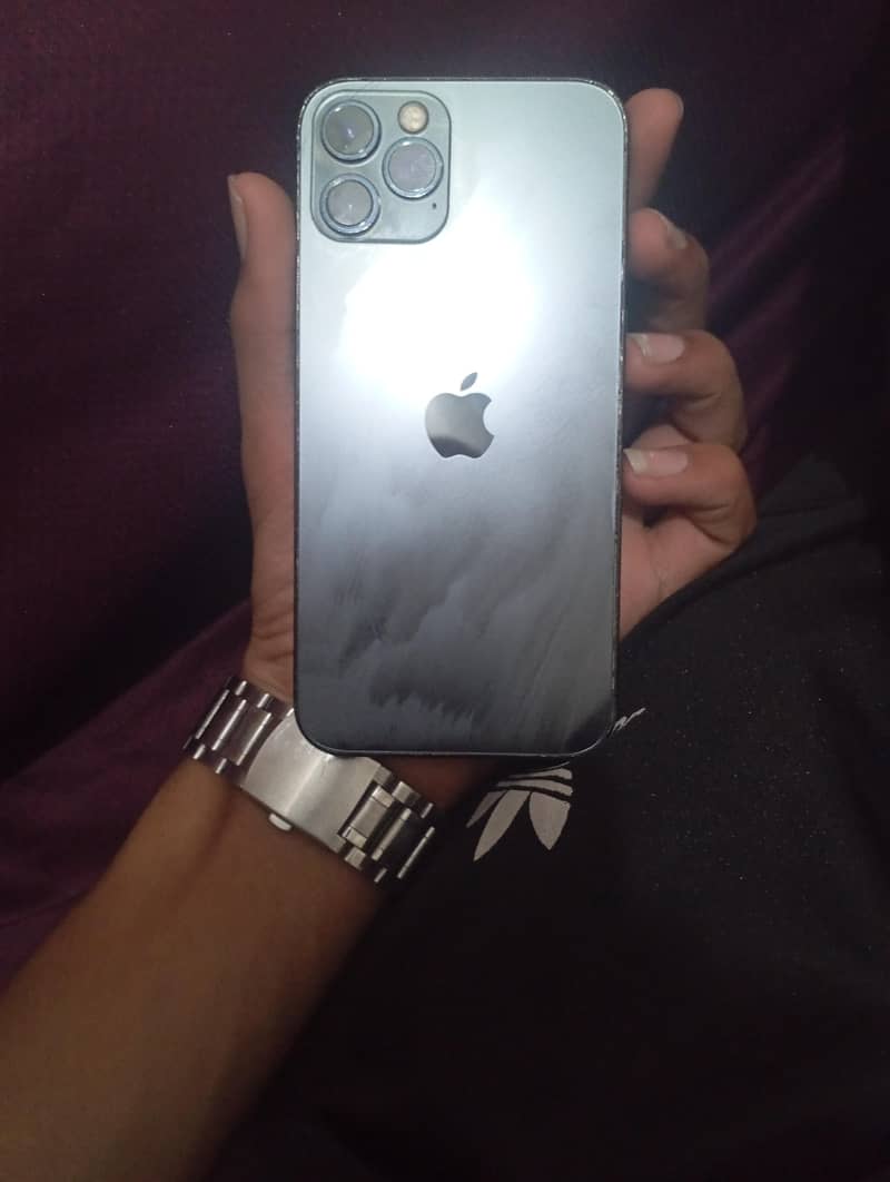 Apple iPhone 12 Pro 0