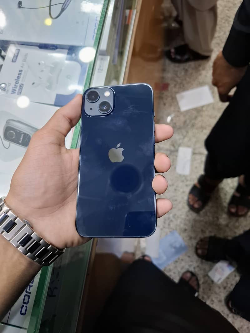 Apple iPhone 13 3