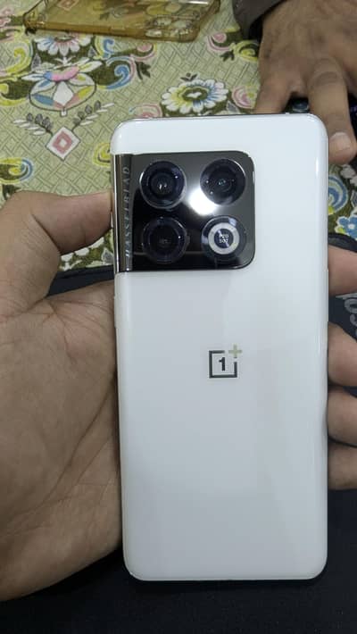 One Plus 10 Pro