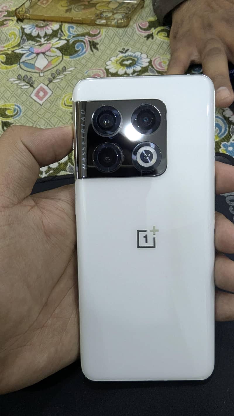 One Plus 10 Pro 0