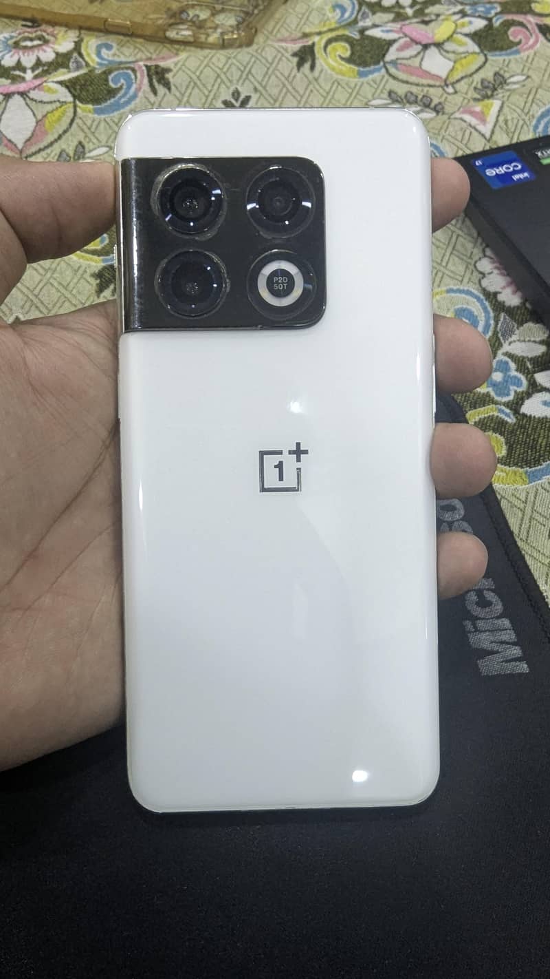 One Plus 10 Pro 3