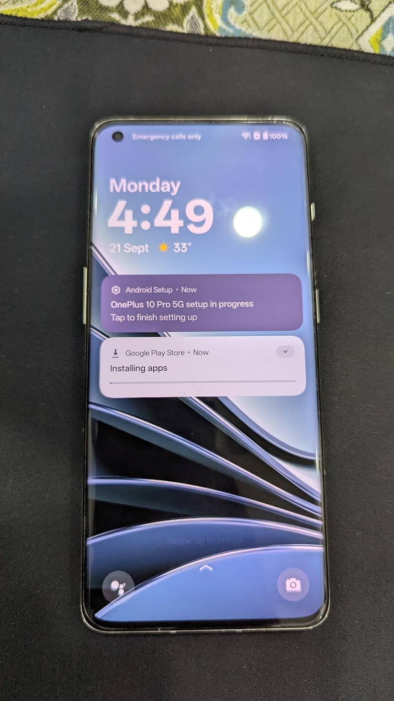 One Plus 10 Pro 4