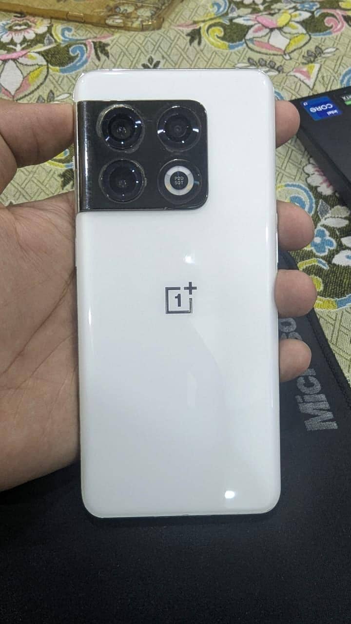 One Plus 10 Pro 6
