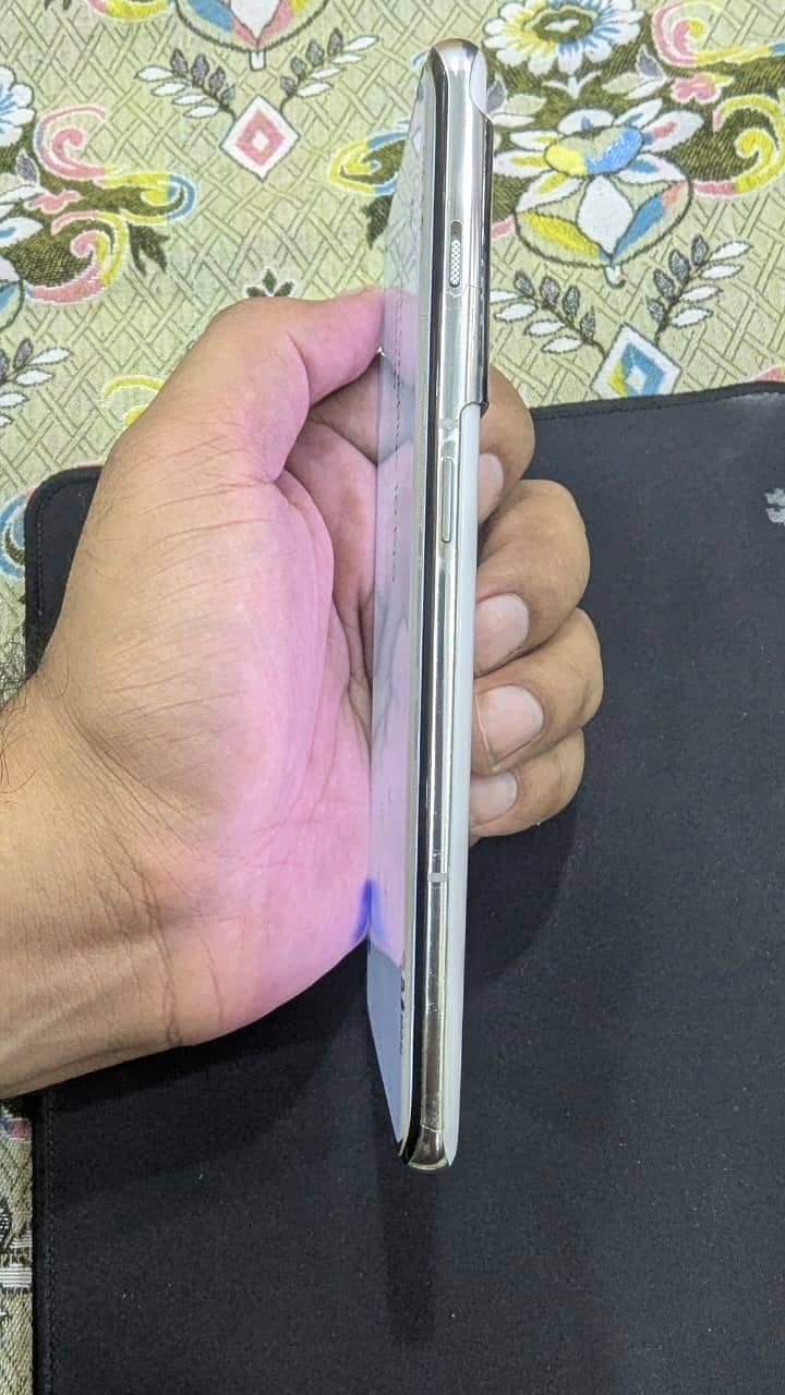 One Plus 10 Pro 7