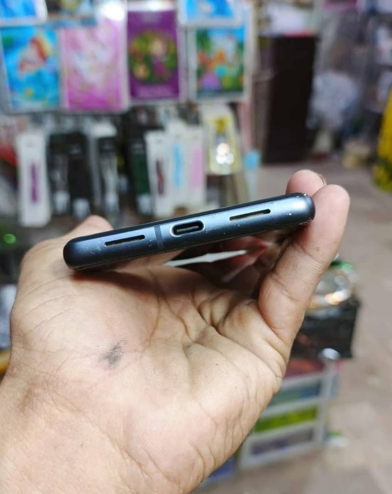 Google Pixel 7 3