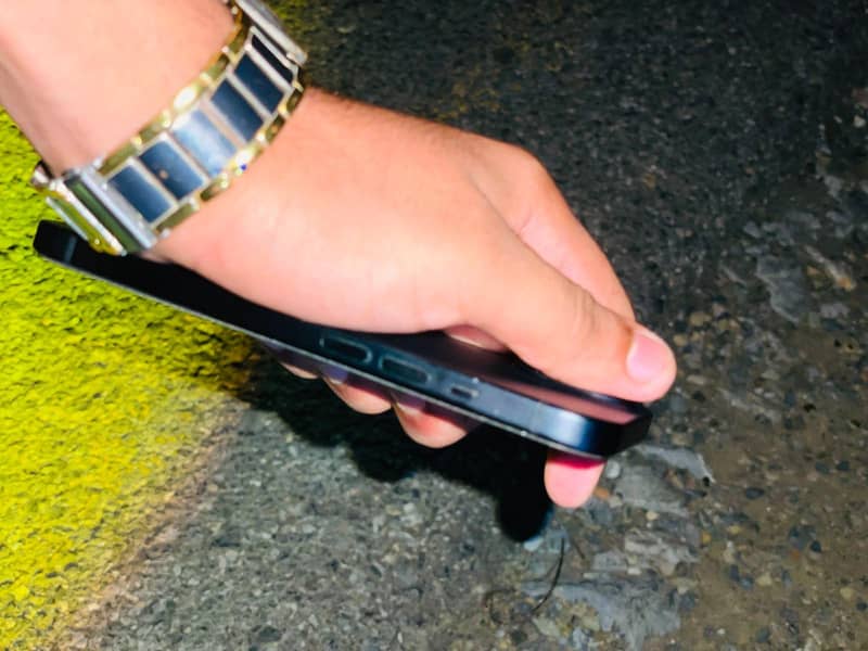 Apple iPhone 15 3