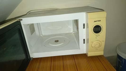 Microweave! micro! oven