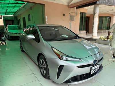Toyota Prius S 2021 4WD E-Four | Silver | Excellent Condition