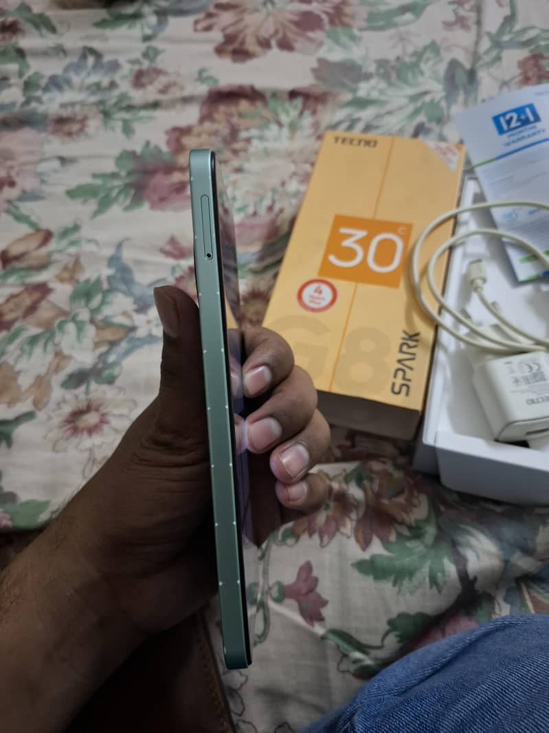 Tecno SPARK 30C 3