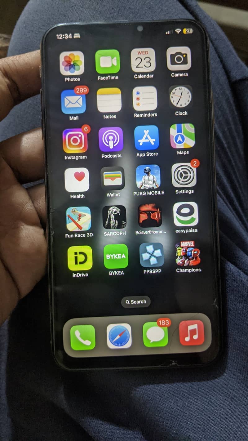 Apple iPhone XS Max 0