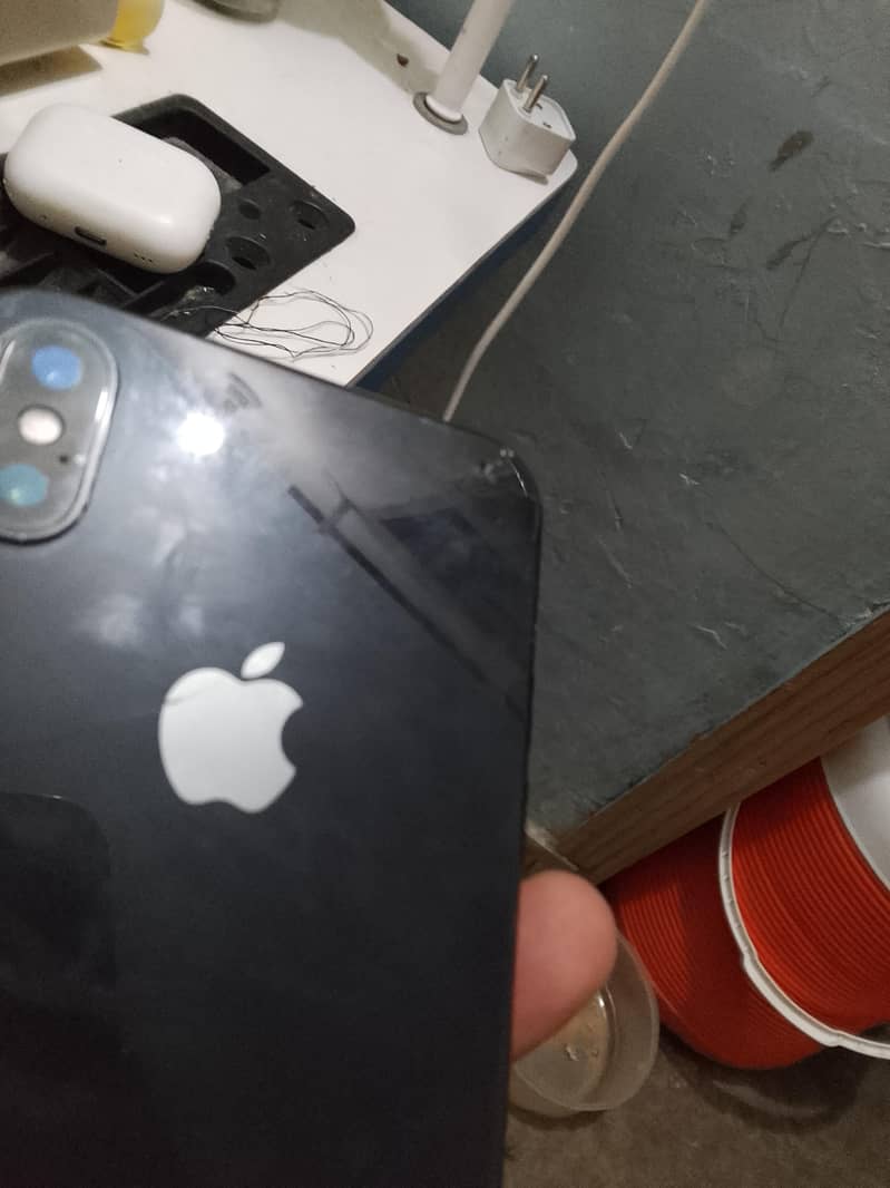 Apple iPhone X 2