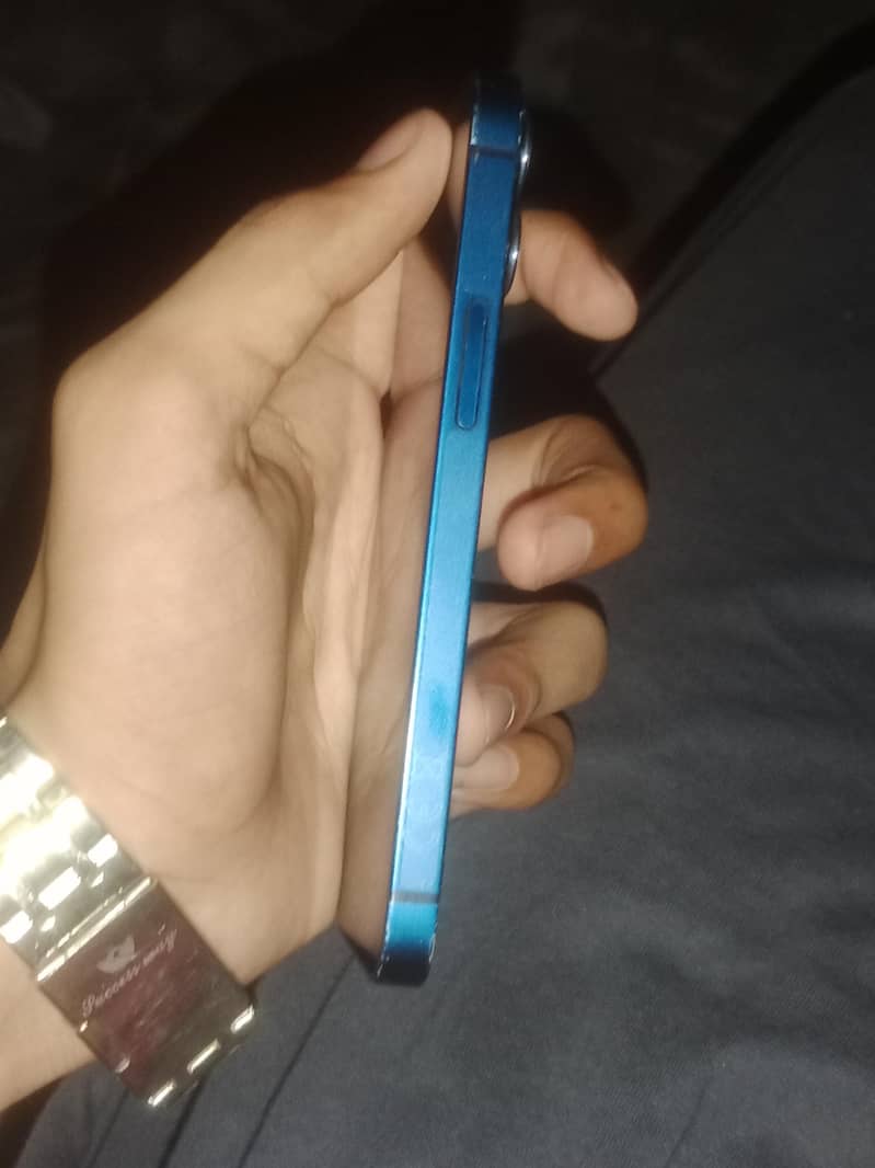 Apple iPhone 12 mini 2