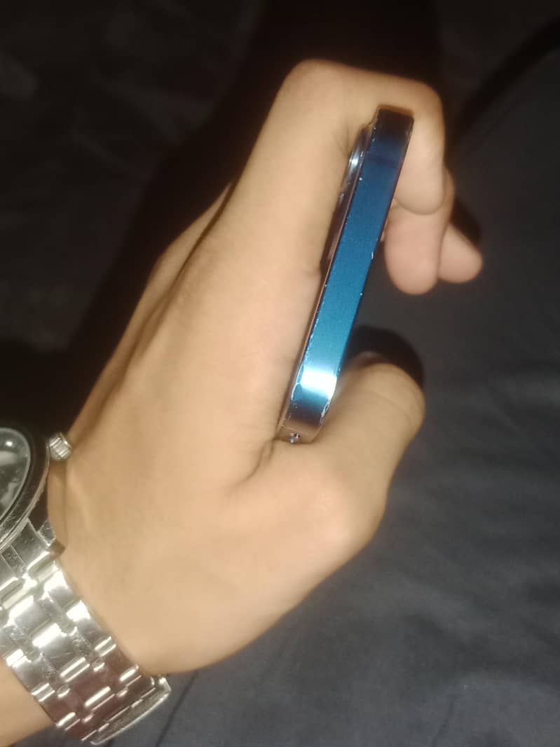 Apple iPhone 12 mini 5