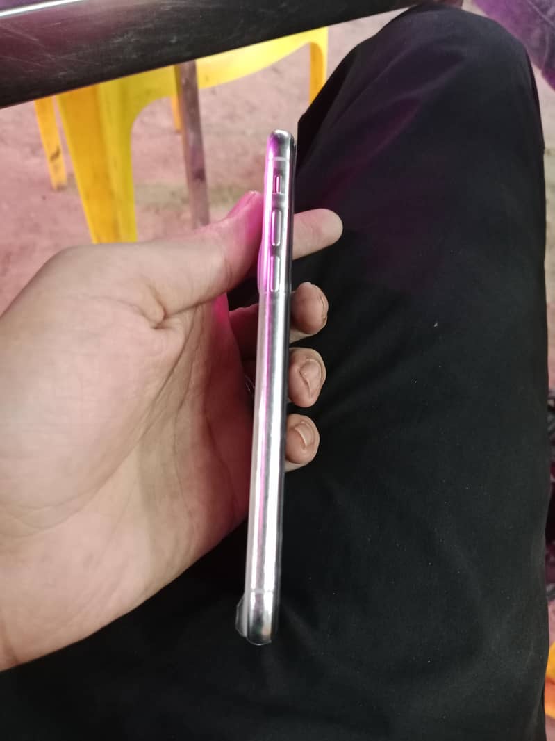 Apple iPhone X 2