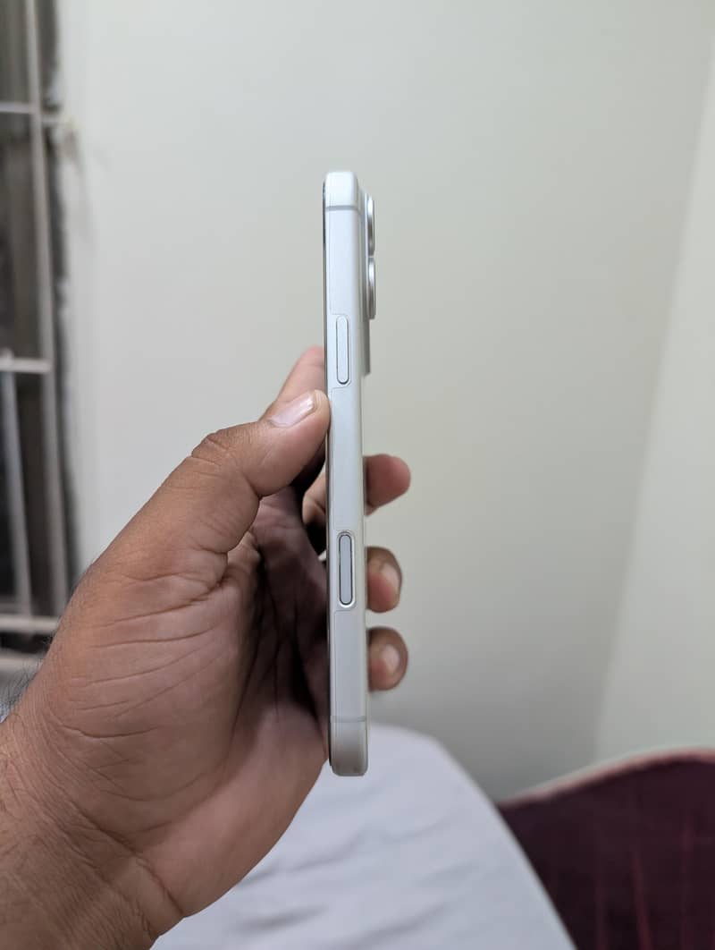 Apple iPhone 17 Pro Max 1
