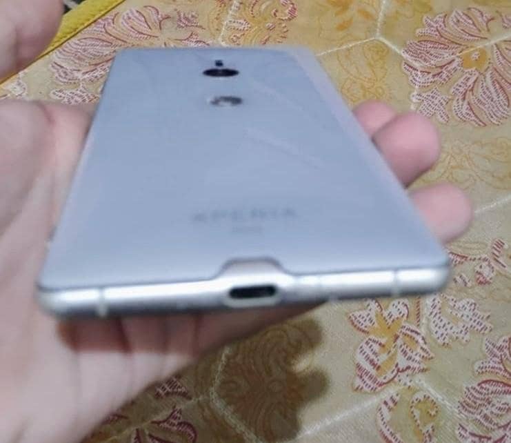 Sony XZ3 3