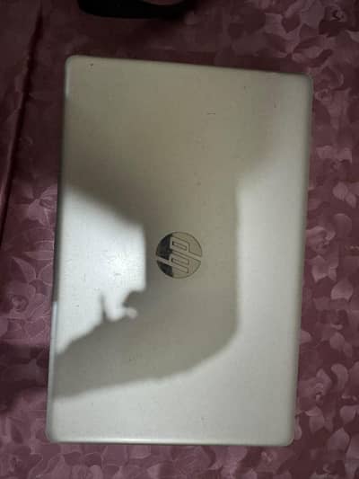 HP 15- laptop for urgent sale just battery new dalni ha