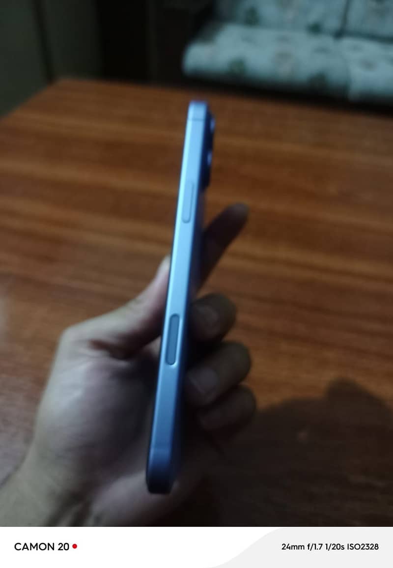 Apple iPhone 16 Plus waterpack 2