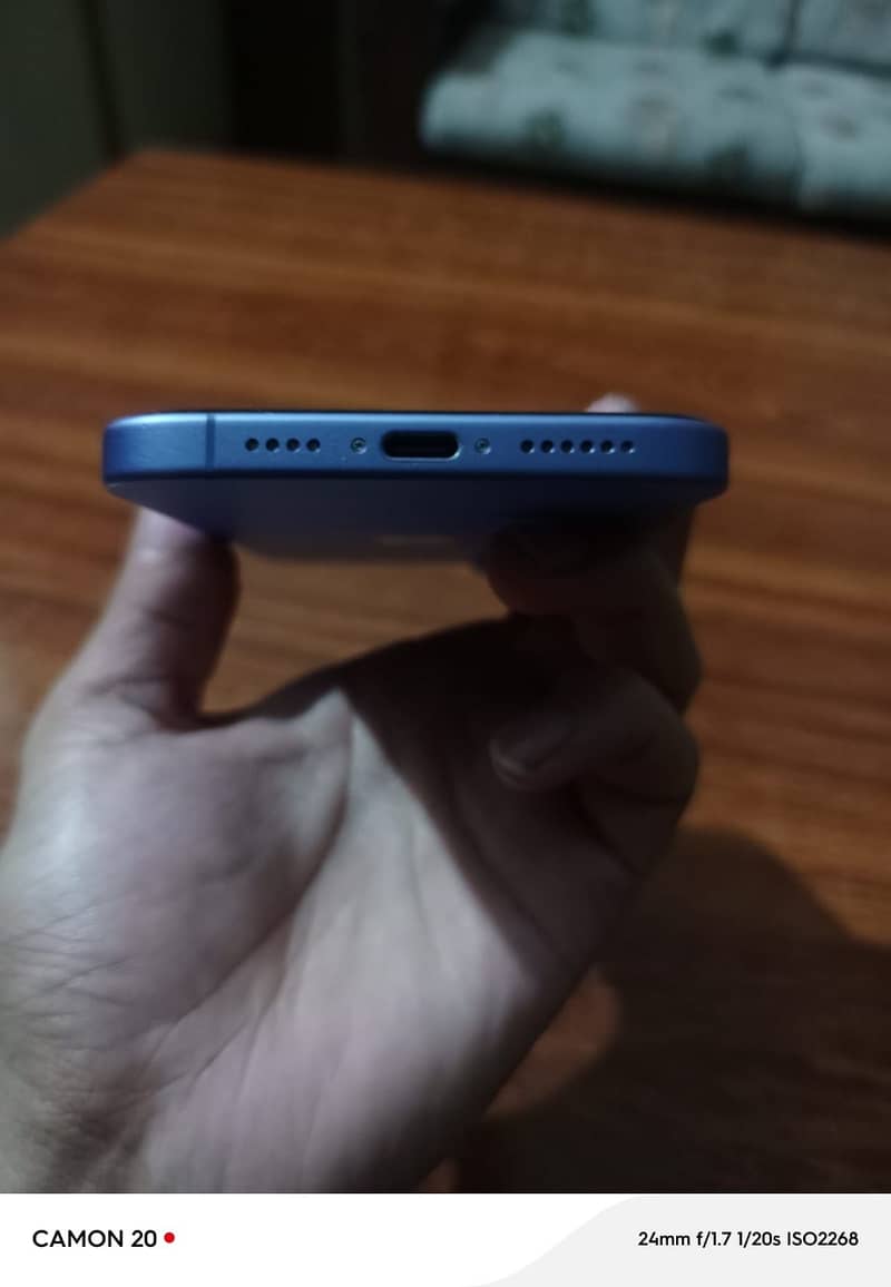 Apple iPhone 16 Plus waterpack 4