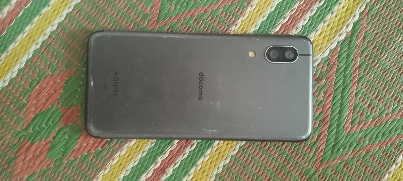 Sharp Aquos Sense 2