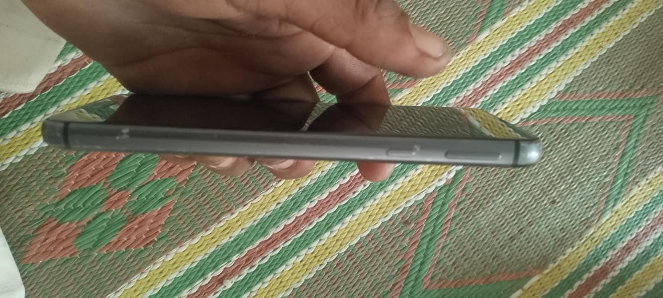 Sharp Aquos Sense 3
