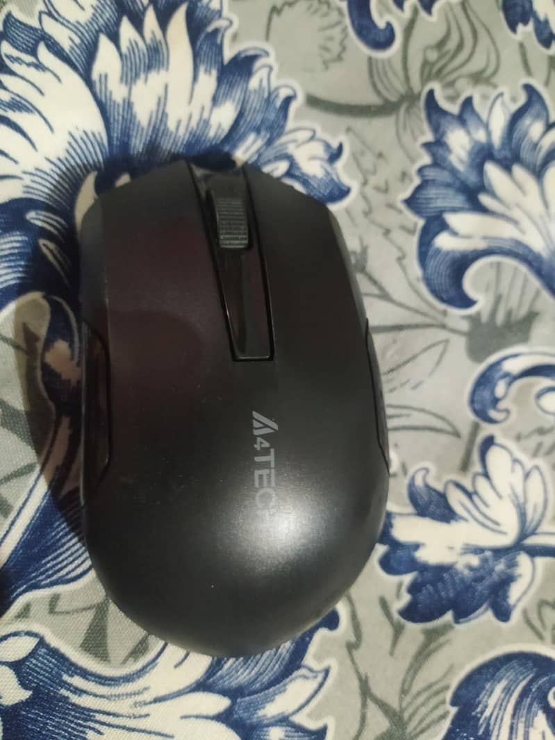 A4Tech wireless  mouse 2