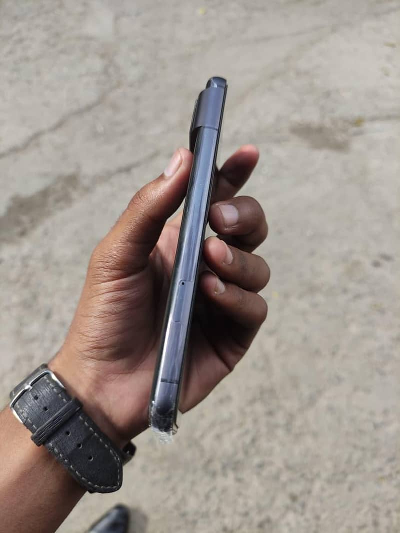 Google Pixel 8 3