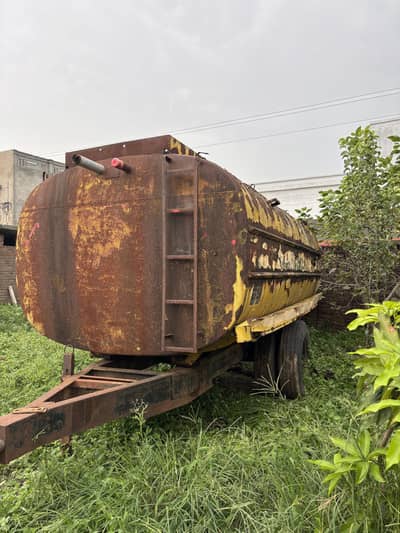 Water tank for tractor