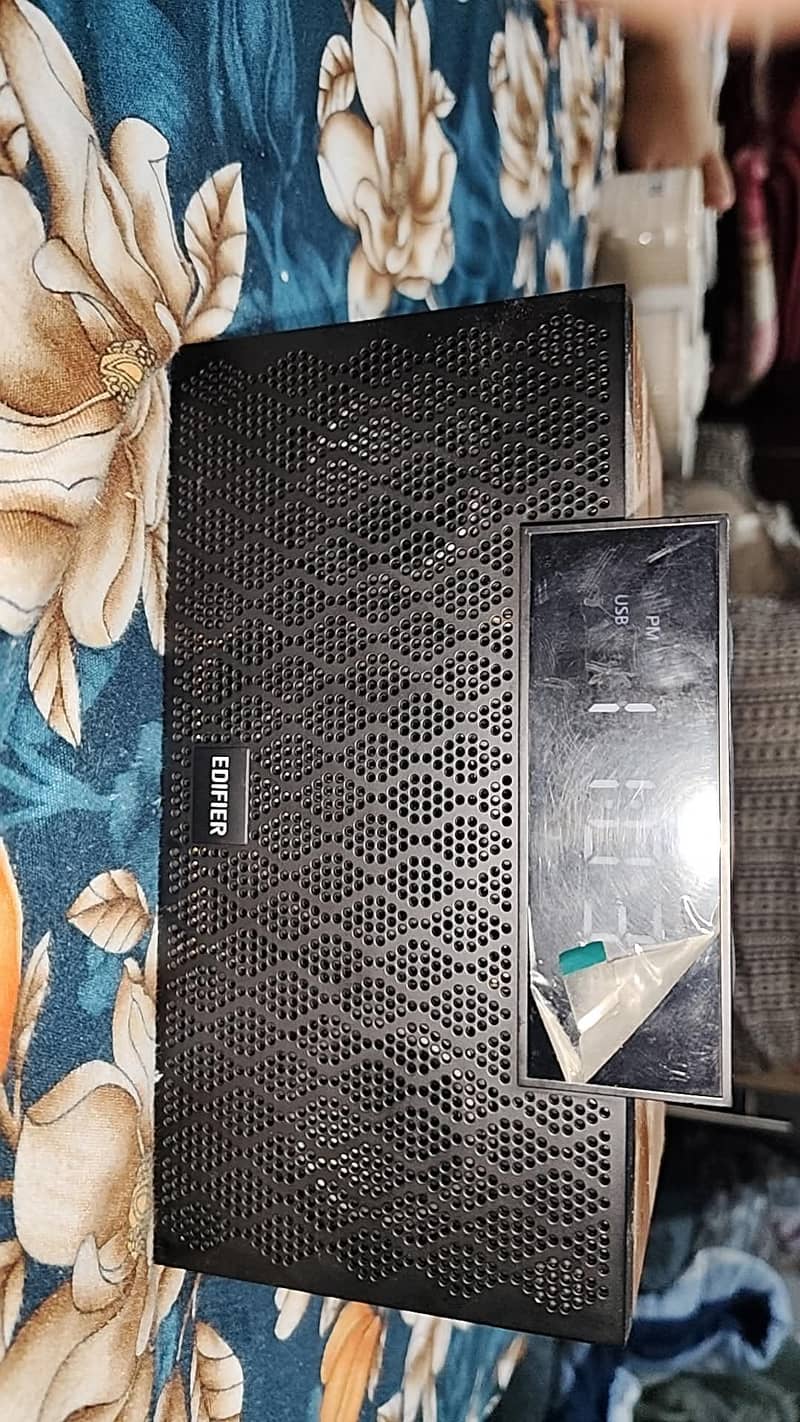 edifier bluetooth speaker condition 10/10 1