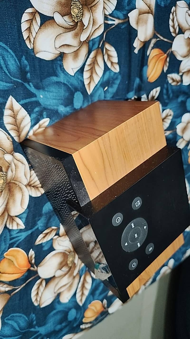 edifier bluetooth speaker condition 10/10 2