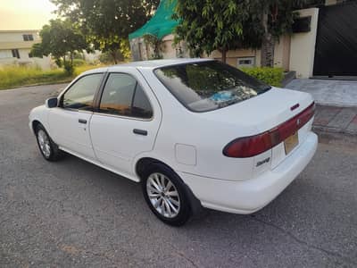 Nissan Sunny 2002
