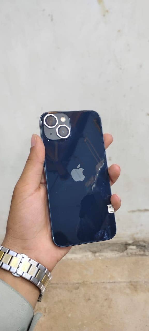 Apple iPhone 13 5