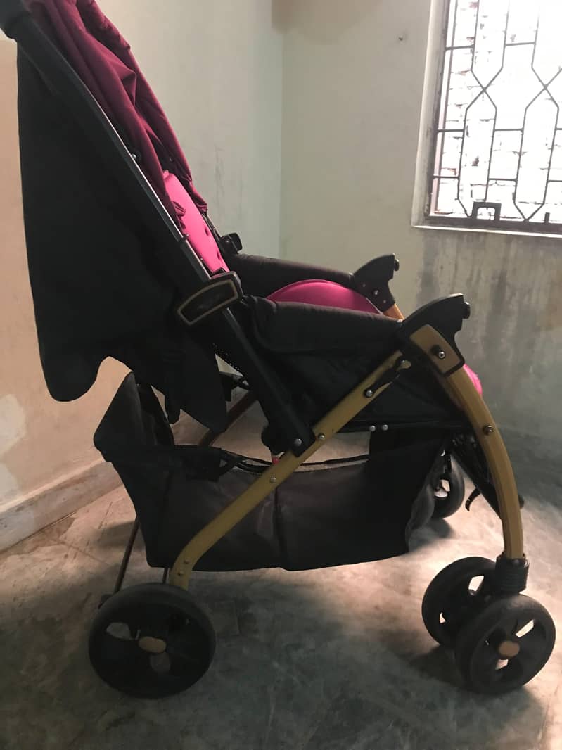 Stroller 8