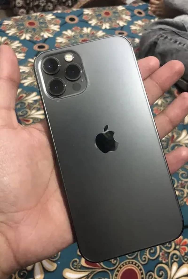 Apple iPhone 12 Pro 3